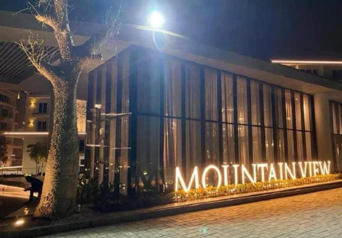 At Mountain View I Compound Daire *